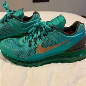 Nike Air Max - women’s size 8